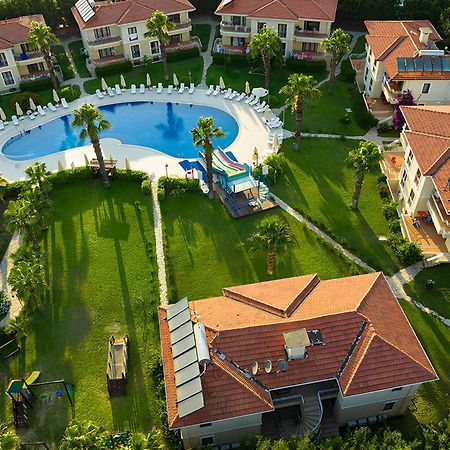 The One Club Hotel サルゲルメ エクステリア 写真
